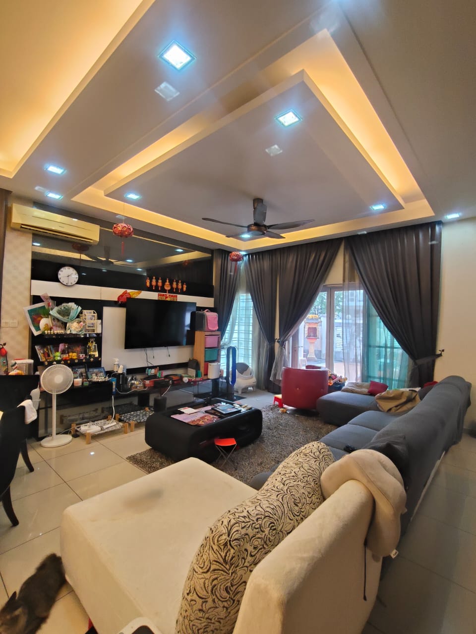 Living room and fitted feature wall